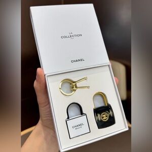 Luxury VIP Lock Charm Set – Gift Style Box